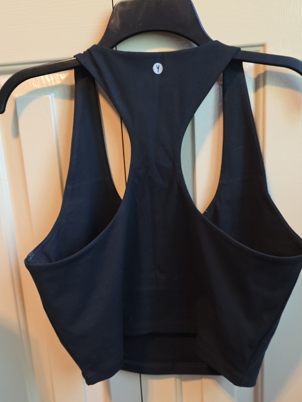 YITTY Black V-Neck Racerback Crop Tank - Picture 2 of 4